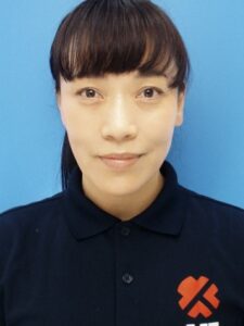関上　綾子